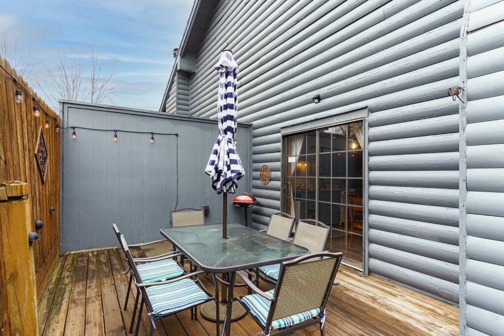 3 Bedroom Log Cabin Condo Close To Everything! Branson Exteriör bild